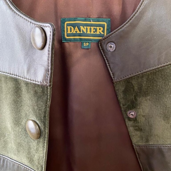 Leather Jacket - Picture 4 of 4